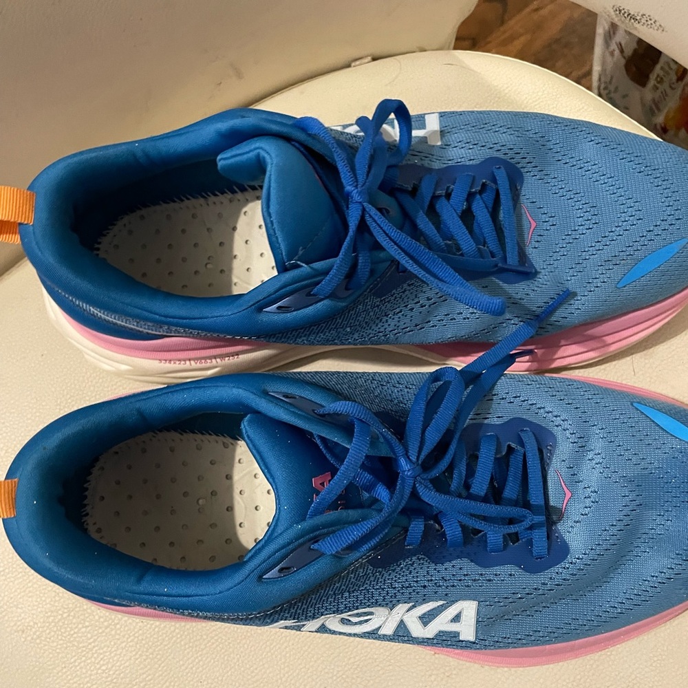 Hoka woman Bondi 8 size 12D - Picture 5 of 14